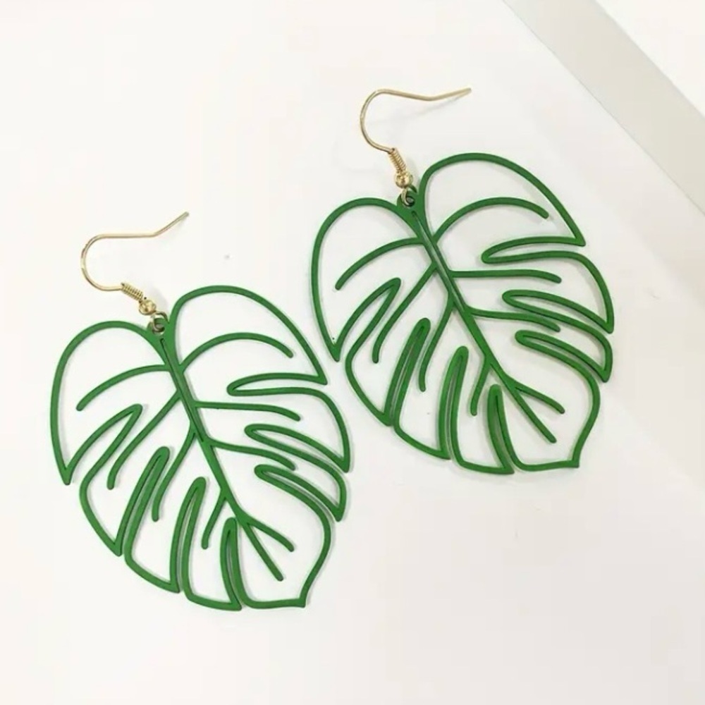 ✨Anthropologie Santana Green Leaf Earrings - Picture 5 of 6
